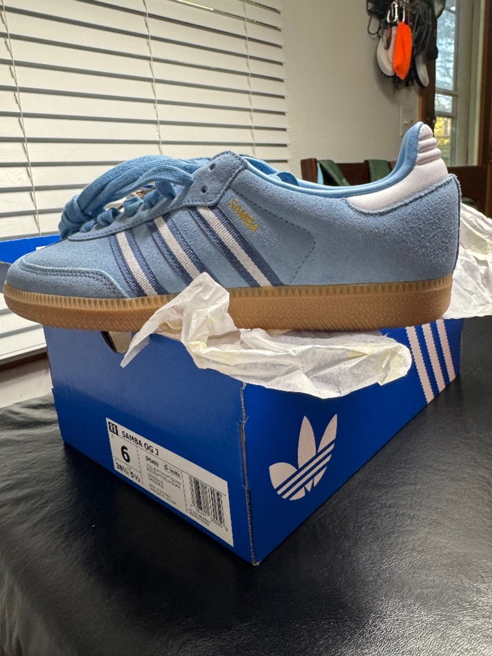 Adidas Fifa Samba OG light blue size 6 kids